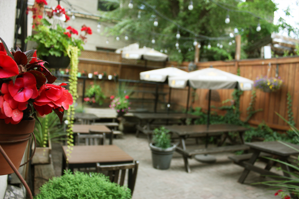 riverside-blog-patios-mazzbistro